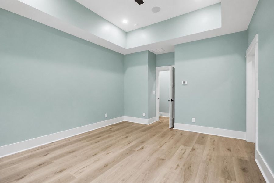 Spacious, unfurnished interior of a new home in , Hollywood (Image 53). Spacious, unfurnished interior of a new home in , Hollywood (Image 53).