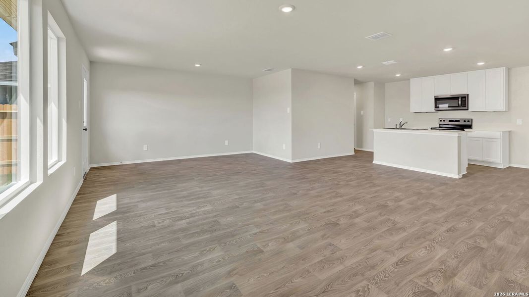 Spacious, unfurnished interior of a new home in Ladera, Luling (Image 17). Spacious, unfurnished interior of a new home in Ladera, Luling (Image 17).