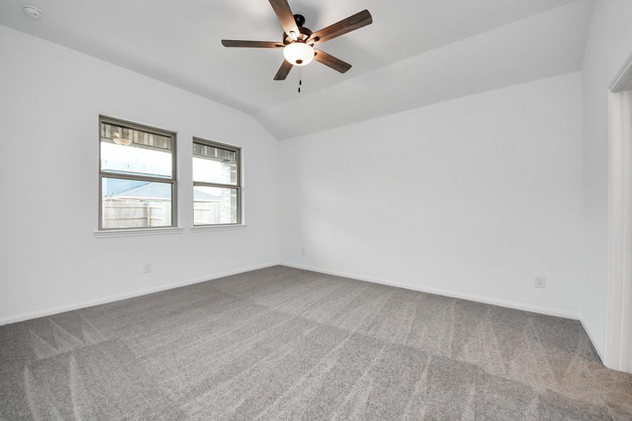 Spacious, unfurnished interior of a new home in Elyson, Katy (Image 14).