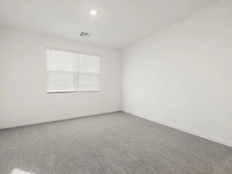 Spacious, unfurnished interior of a new home in Anthem at Merrill Ranch Estate Series, Florence (Image 11).