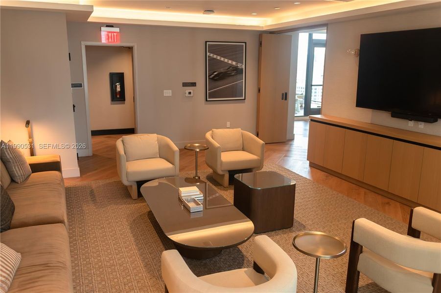 Community amenities in , Miami (Image 47).