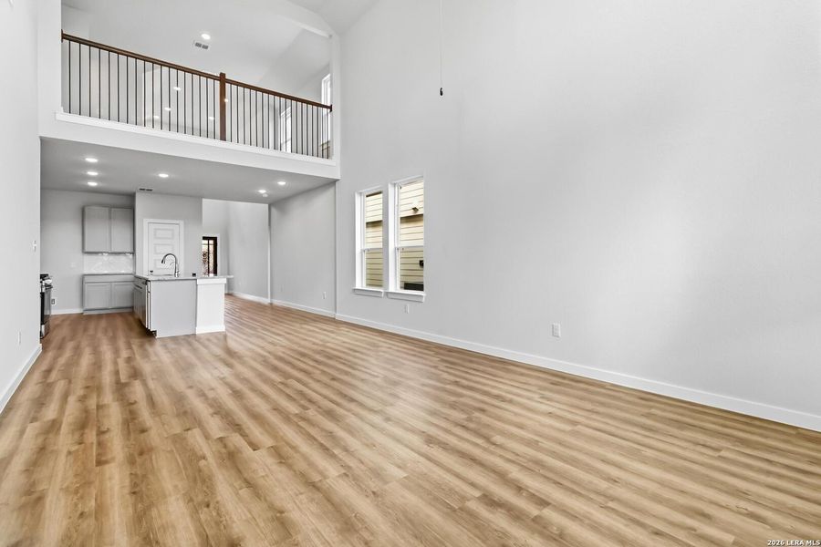 Spacious, unfurnished interior of a new home in Hickory Ridge, Elmendorf (Image 29).