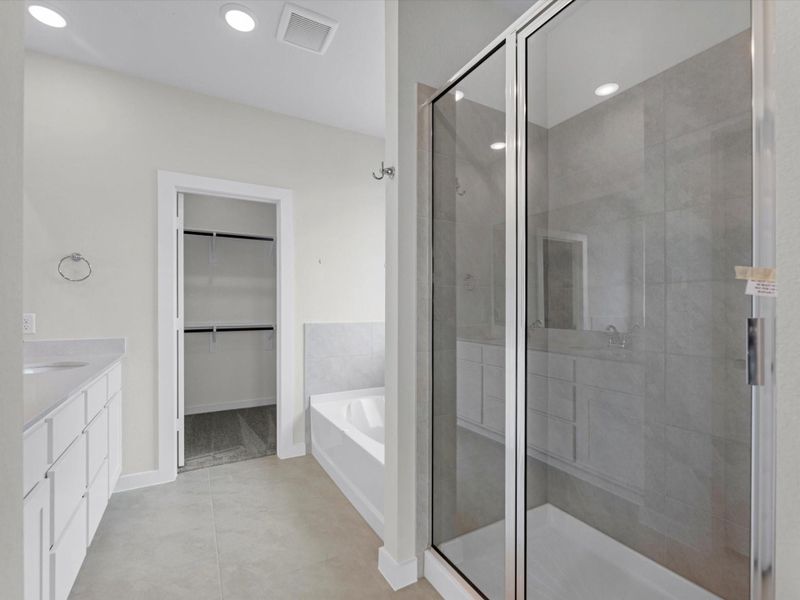 Furnished interior view inside a new home in Mason Woods, Cypress (Image 8). Furnished interior view inside a new home in Mason Woods, Cypress (Image 8).