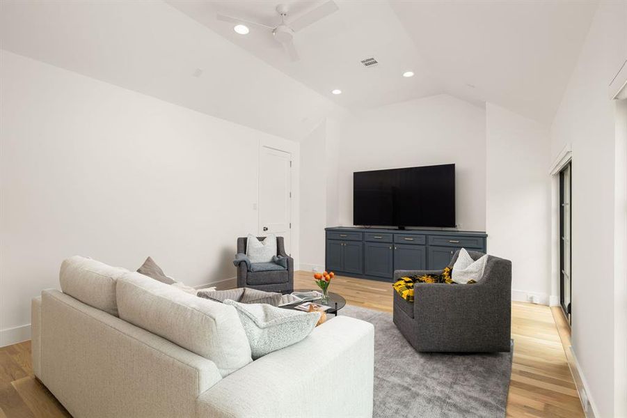 Furnished interior view inside a new home in , Dallas (Image 17).