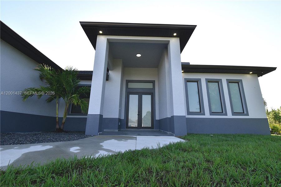 Exterior details and patio area of a home in , Lehigh Acres (Image 25).