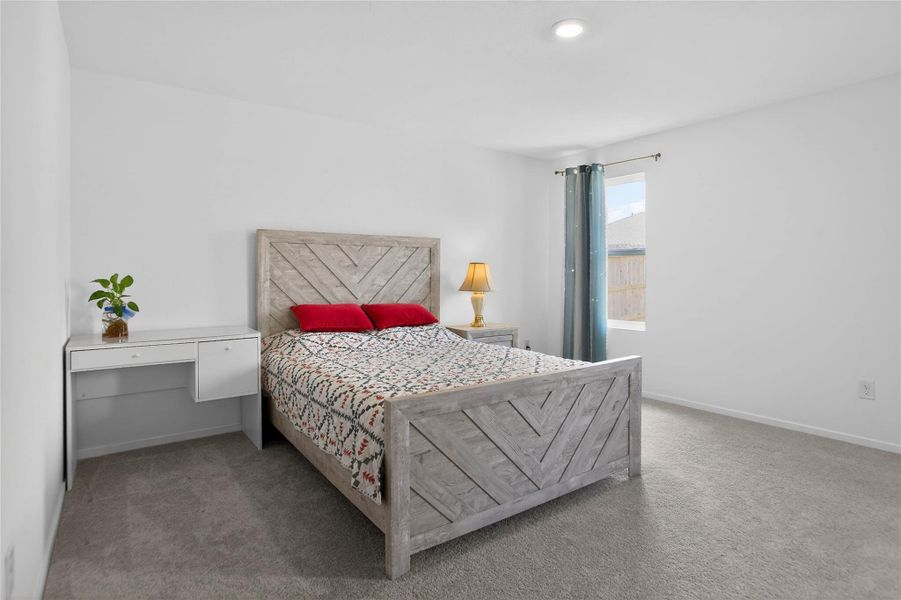 Furnished interior view inside a new home in Anniston, Katy (Image 15).