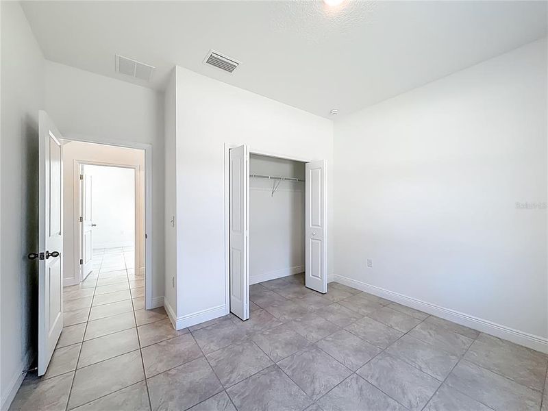 Spacious, unfurnished interior of a new home in , Ocala (Image 22).