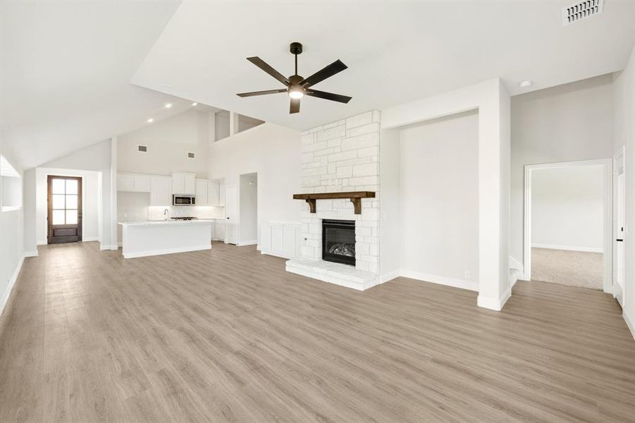 Spacious, unfurnished interior of a new home in Wildcat Ridge Phase 3, Godley (Image 18). Spacious, unfurnished interior of a new home in Wildcat Ridge Phase 3, Godley (Image 18).
