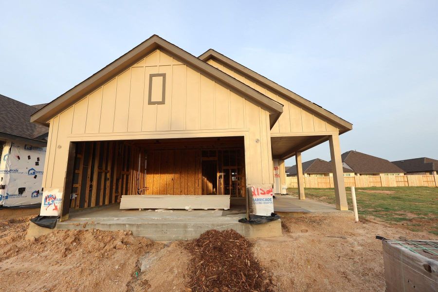 One story home with 3 beds, 2 baths, and 2 car garage