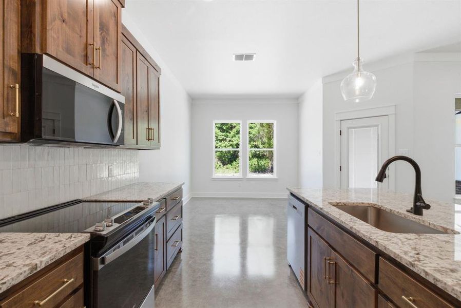 Furnished interior view inside a new home in , Weatherford (Image 5).