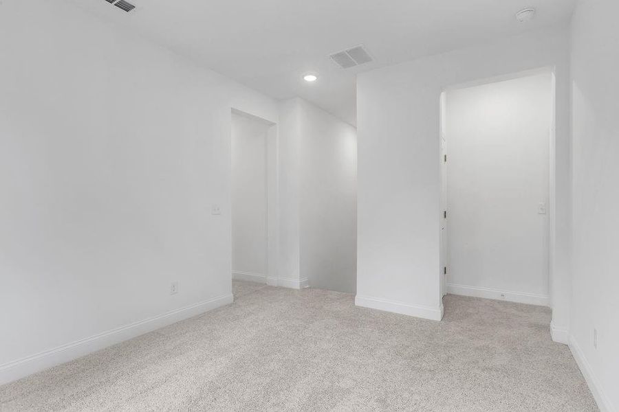 Spacious, unfurnished interior of a new home in Maddox Landing, Hoschton (Image 16).