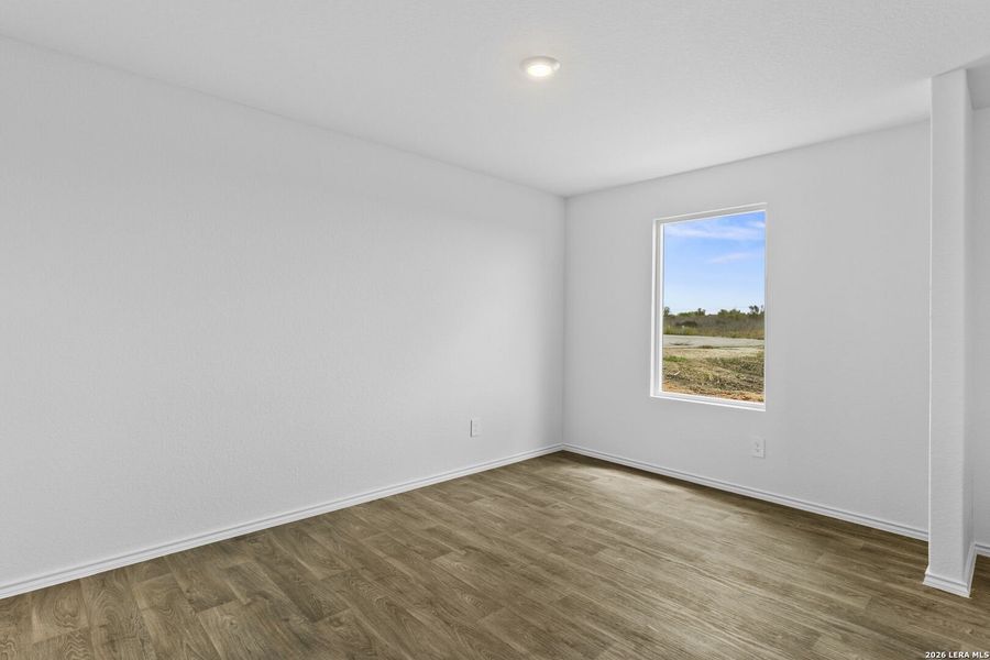 Spacious, unfurnished interior of a new home in Avenida, Converse (Image 30).