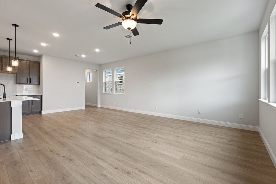 Image 36 of a home in Lake Park Villas.