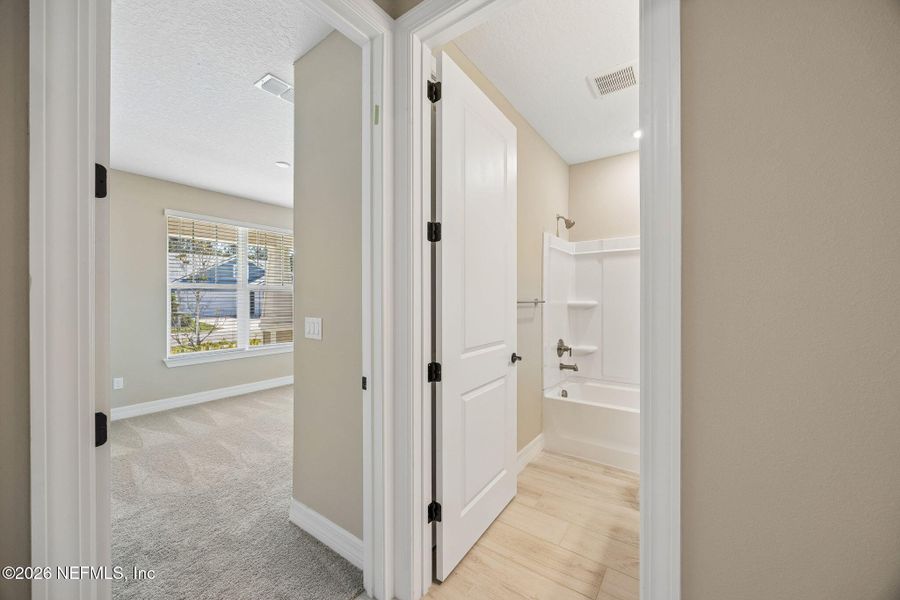 Spacious, unfurnished interior of a new home in , Yulee (Image 33).