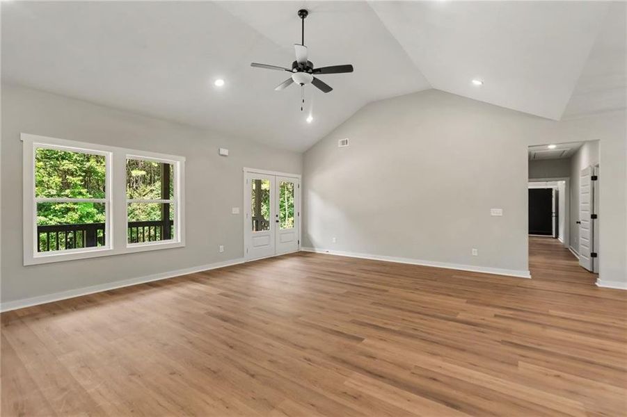 Spacious, unfurnished interior of a new home in , Waco (Image 24).