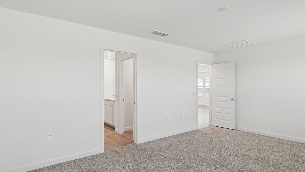 Spacious, unfurnished interior of a new home in Remington, Buckeye (Image 18).