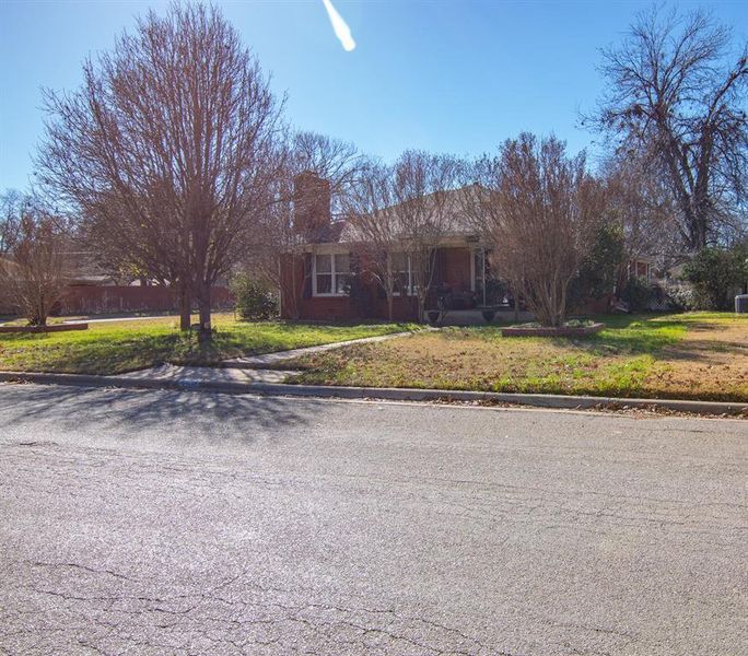 Image 30 of a home in .