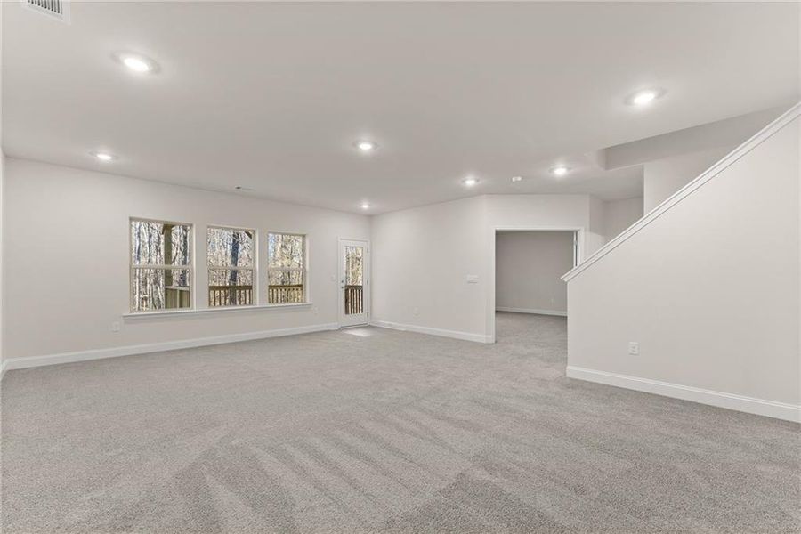 Spacious, unfurnished interior of a new home in Magnolia Villas, Cornelia (Image 35).