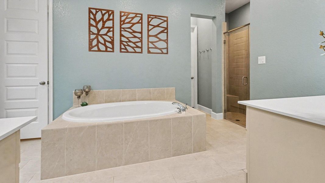 Furnished interior view inside a new home in Riceland, Mont Belvieu (Image 14).