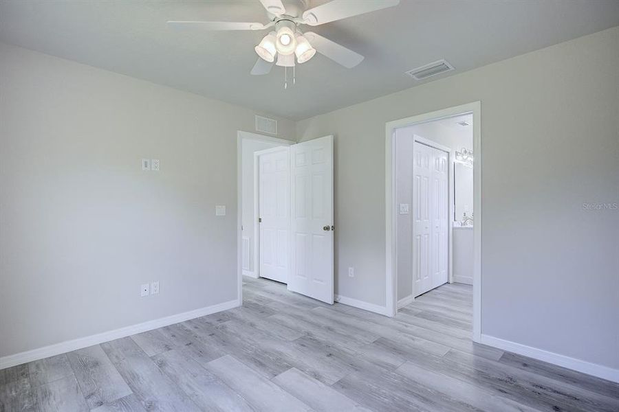 Spacious, unfurnished interior of a new home in , Avon Park (Image 23).