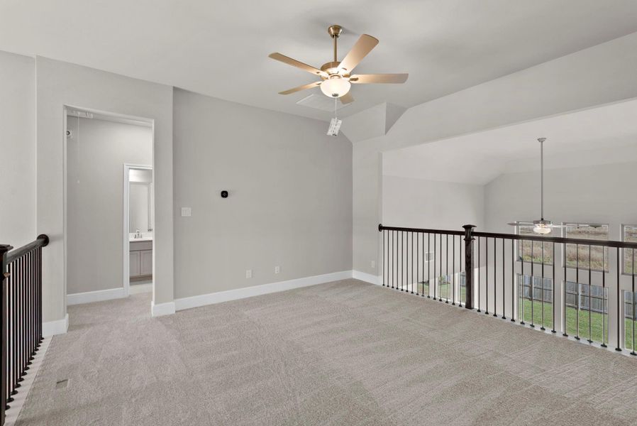 Spacious, unfurnished interior of a new home in Coastal Point, League City (Image 26).