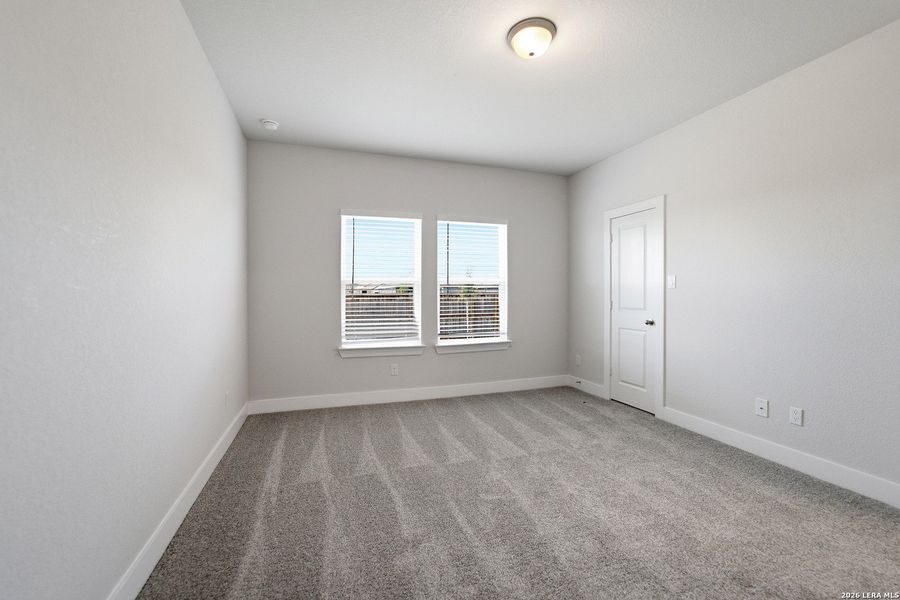 Spacious, unfurnished interior of a new home in Mesa Vista, Von Ormy (Image 17).