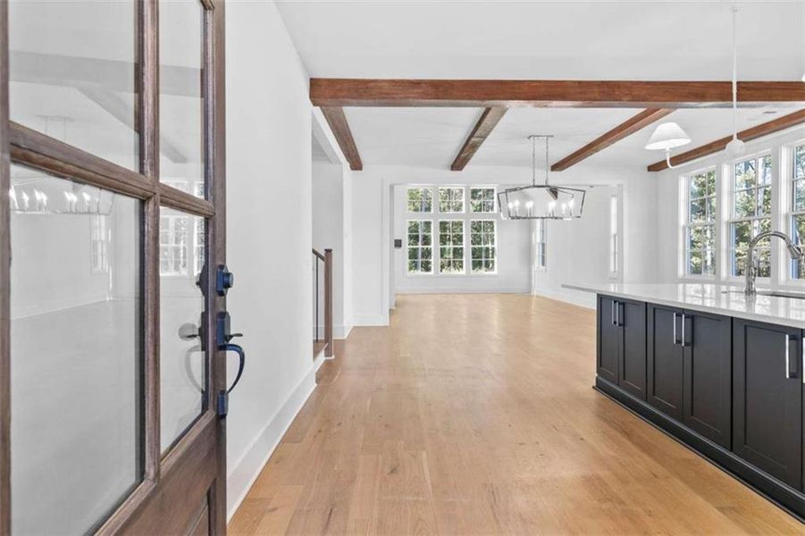 Spacious, unfurnished interior of a new home in , Peachtree City (Image 17).