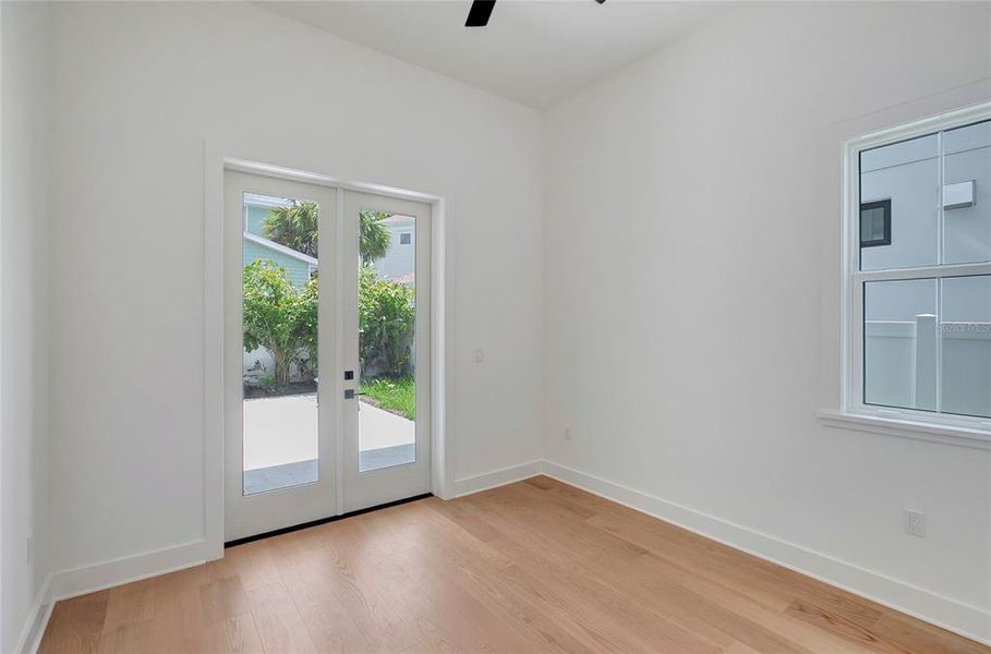 Spacious, unfurnished interior of a new home in , Tampa (Image 63).