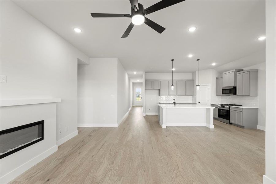 16. 2352 Bell - Family (2)