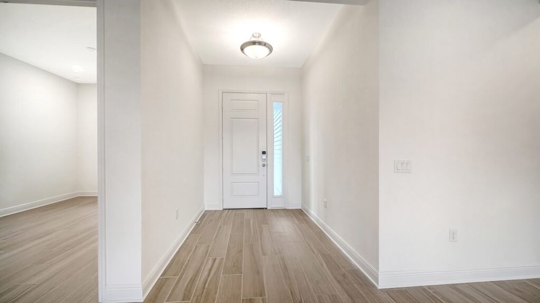Spacious, unfurnished interior of a new home in Canoe Creek, Parrish (Image 47). Spacious, unfurnished interior of a new home in Canoe Creek, Parrish (Image 47).