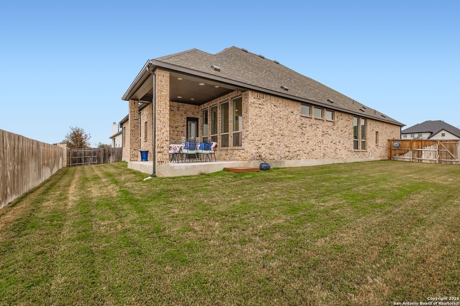 Exterior details and patio area of a home in Mesa Western, Cibolo (Image 25).