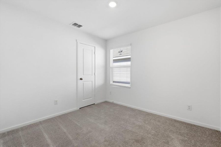 Spacious, unfurnished interior of a new home in Tillage Farms, Princeton (Image 16). Spacious, unfurnished interior of a new home in Tillage Farms, Princeton (Image 16).