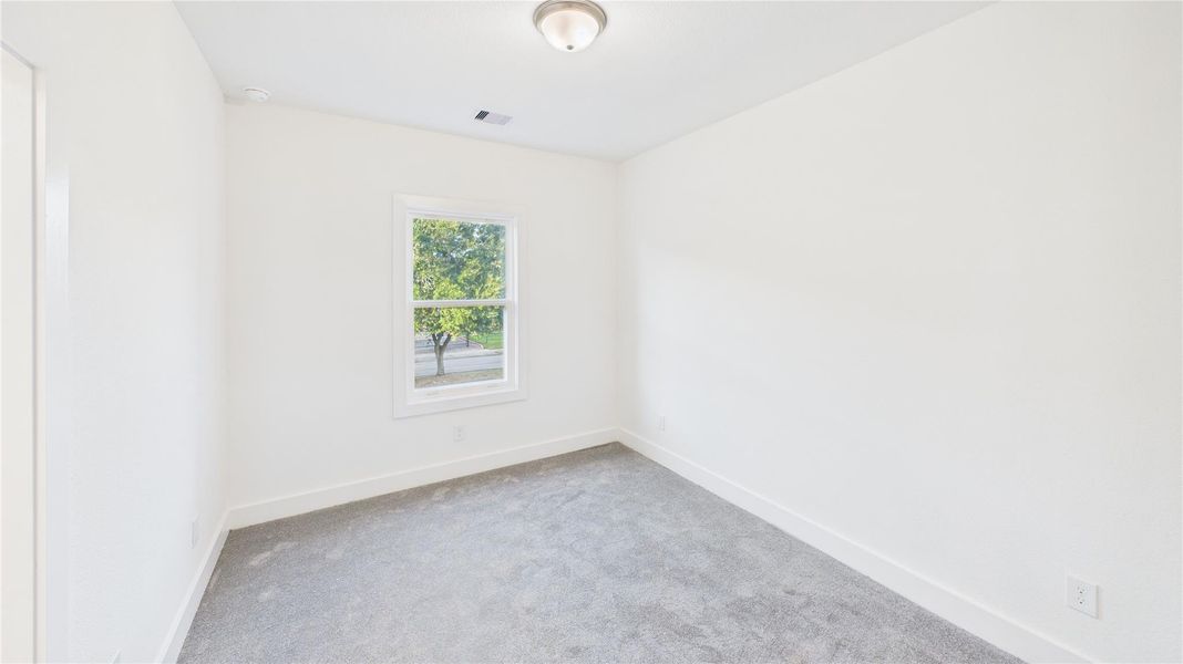 Spacious, unfurnished interior of a new home in , Houston (Image 11).