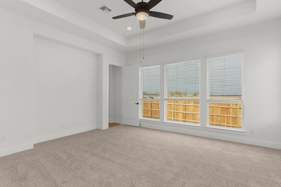 Representative unfurnished interior of a home built from the Drios by Chesmar Homes in Berry Creek Highlands, Georgetown (Image 26).