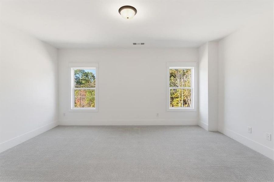 Spacious, unfurnished interior of a new home in , Waleska (Image 23).