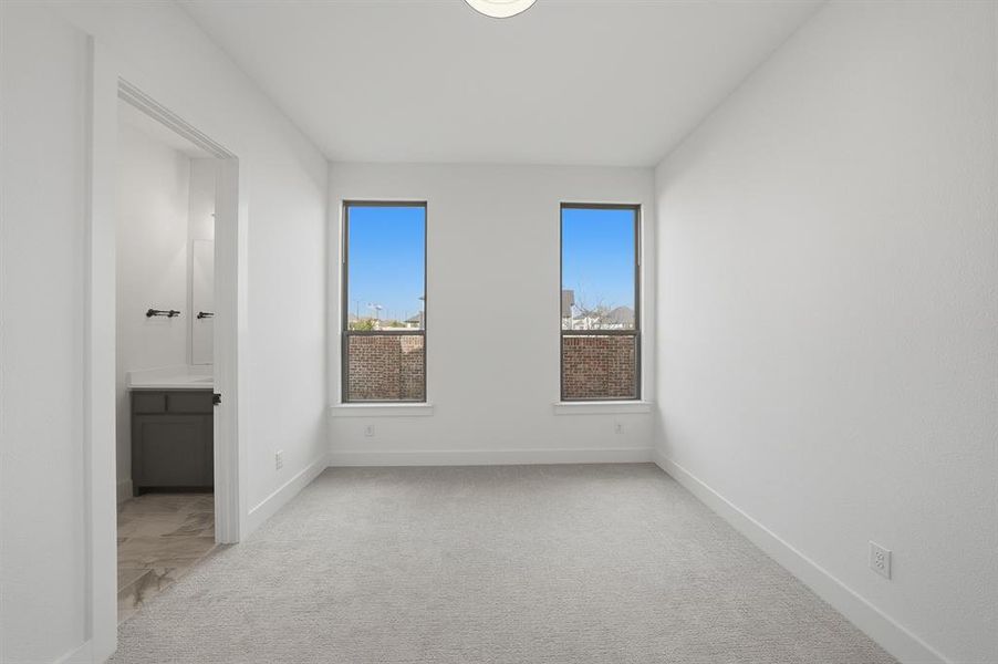 Spacious, unfurnished interior of a new home in Estates at Rockhill, Frisco (Image 20).