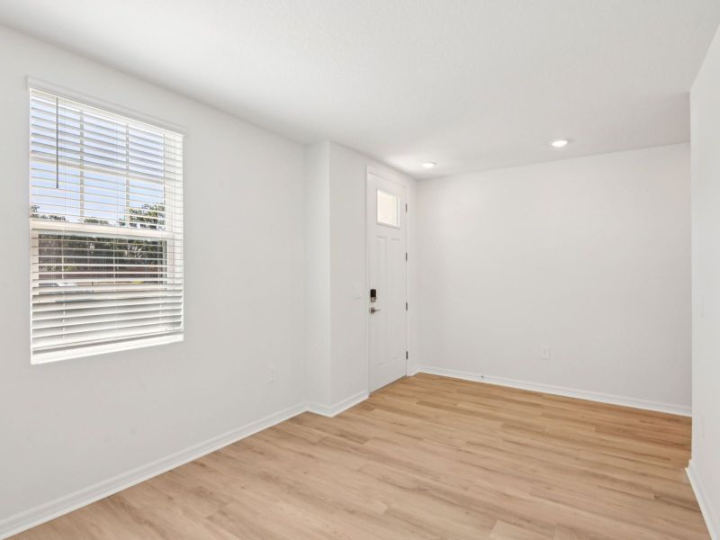 Spacious, unfurnished interior of a new home in Hilltop Vistas, Dade City (Image 14). Spacious, unfurnished interior of a new home in Hilltop Vistas, Dade City (Image 14).