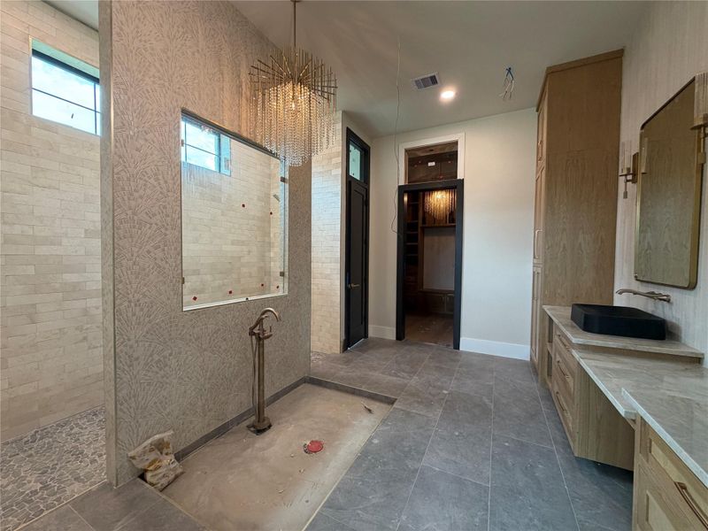 Main bathroom Main bathroom