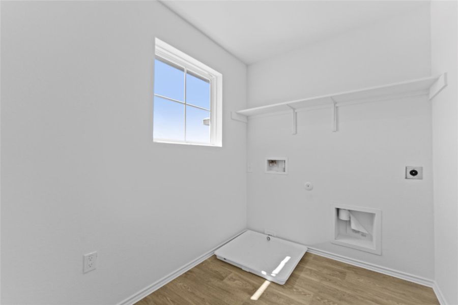 Spacious, unfurnished interior of a new home in Palomino, Manor (Image 18).