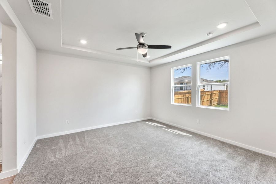 Representative unfurnished interior of a home built from the Alto by Hakes Brothers in The Woodlands, Mico (Image 9).