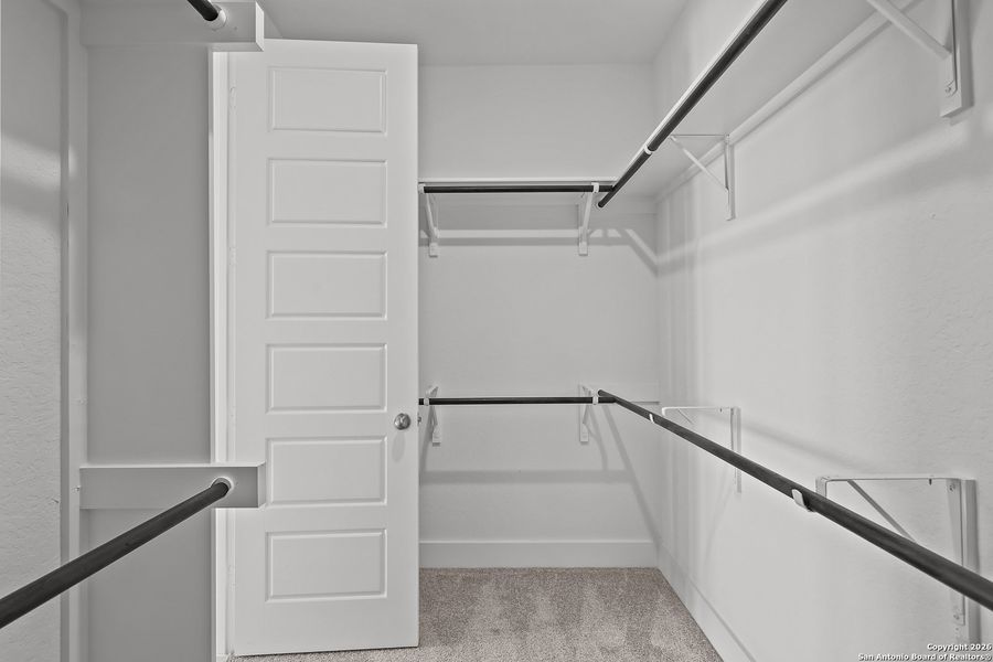 Spacious, unfurnished interior of a new home in Mayfair 50', New Braunfels (Image 38).