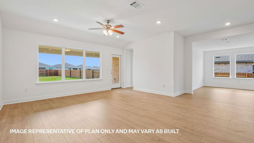 Spacious, unfurnished interior of a new home in Monarch Ranch, Manor (Image 15).