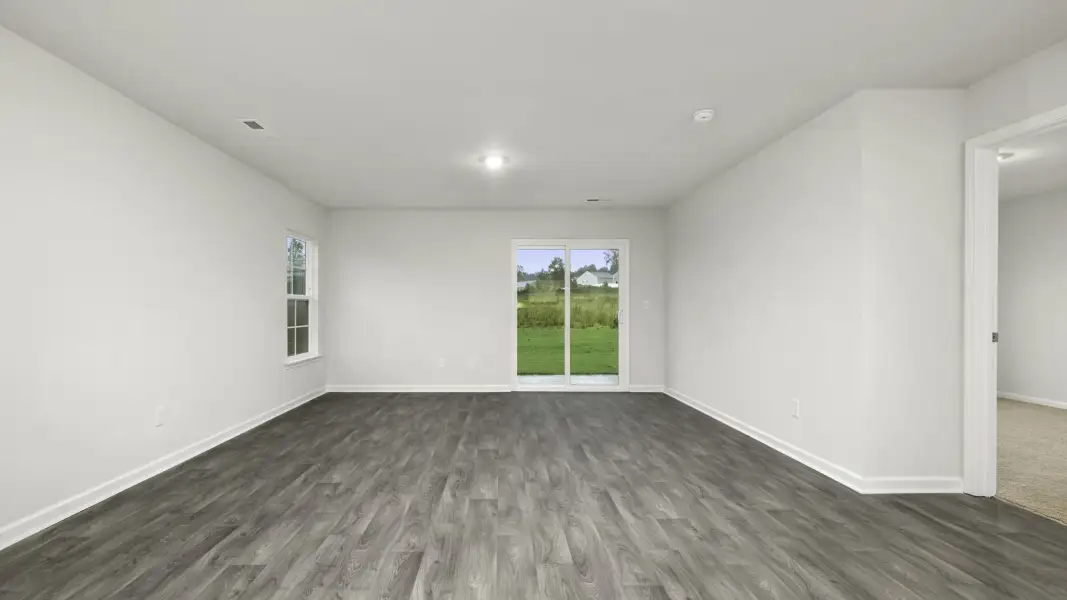 Spacious, unfurnished interior of a new home in Chandler Pointe, Rural Hall (Image 8).