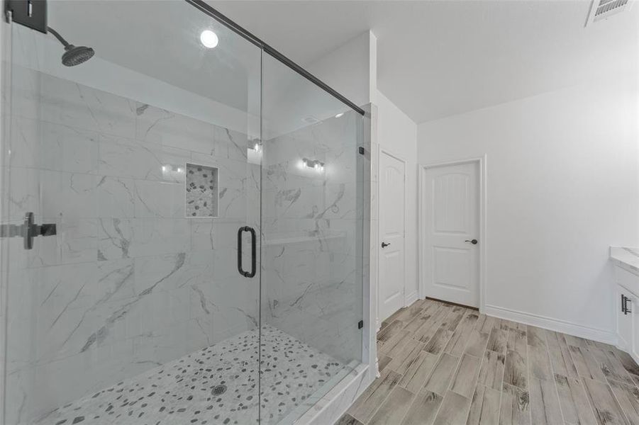 Image 34 of a home in .