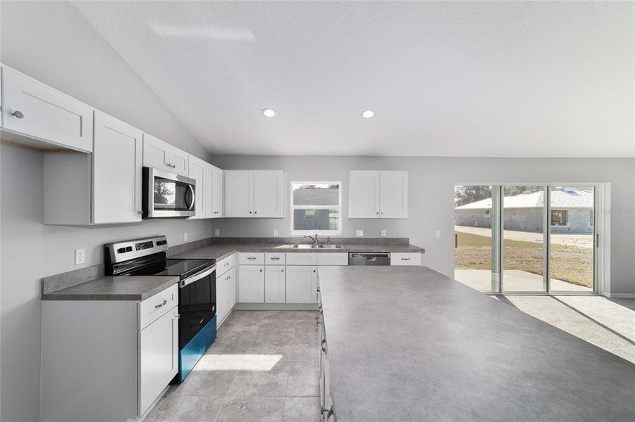 Furnished interior view inside a new home in , Citra (Image 6).