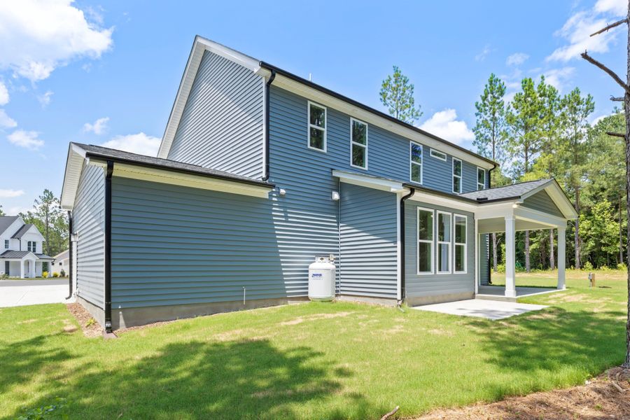 Representative exterior details of a home built from the The Whitley by RobuckHomes in Baylee Ridge, Selma (Image 63).