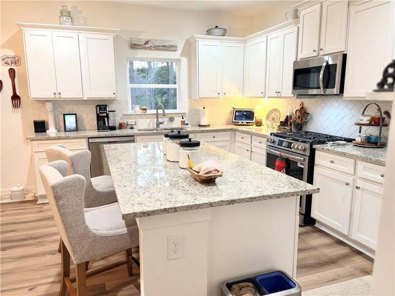 Furnished interior view inside a new home in , Toccoa (Image 7).