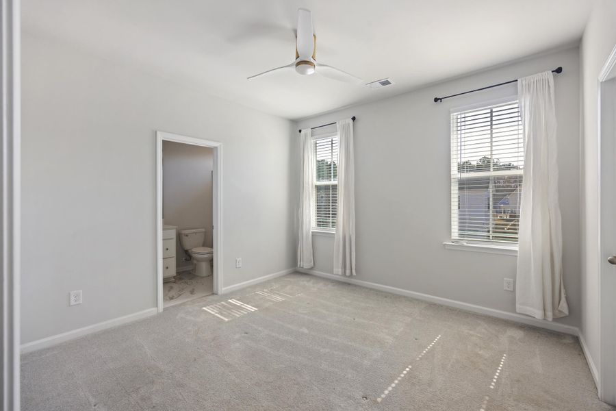 Spacious, unfurnished interior of a new home in Sweetgrass at Summers Corner, Summerville (Image 26). Spacious, unfurnished interior of a new home in Sweetgrass at Summers Corner, Summerville (Image 26).