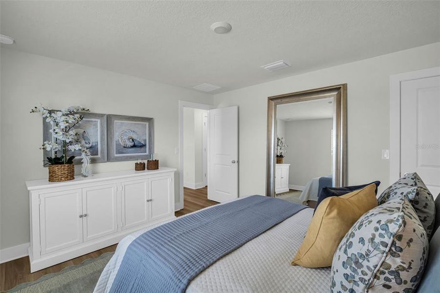 Furnished interior view inside a new home in , Hudson (Image 35).