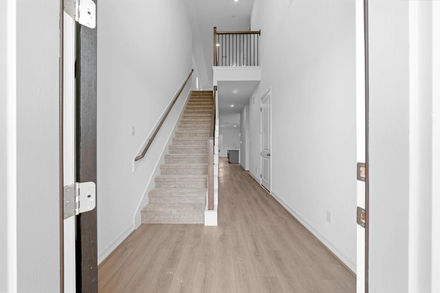 Spacious, unfurnished interior of a new home in Wildrye, Waller (Image 13).